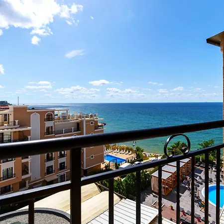 Apartment Sea Breeze With Seaview
