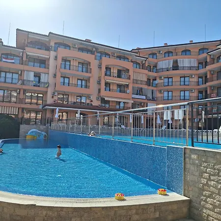Sea Breeze With Seaview Apartment *